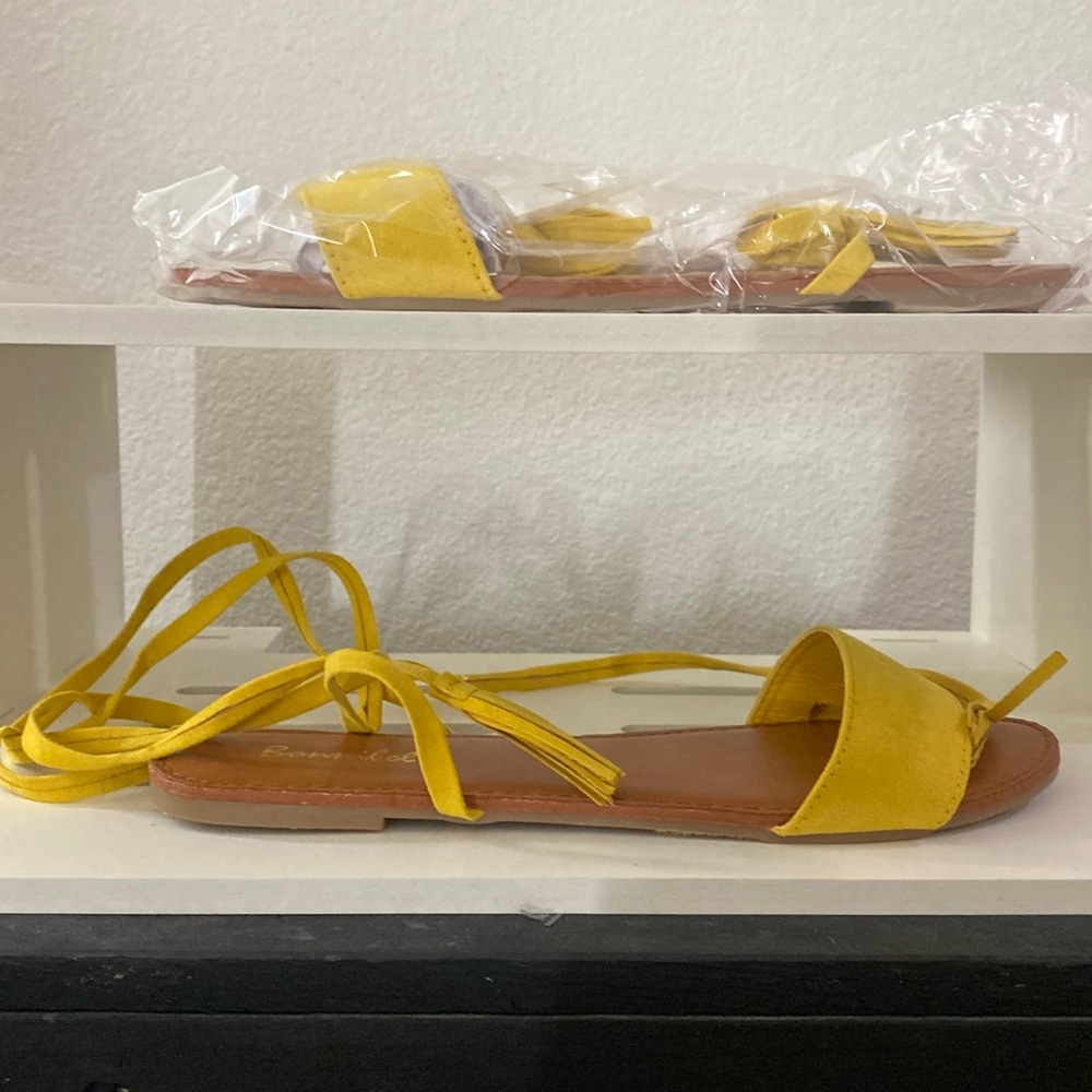 ******Mustard strap-on sandals size 8 1/2 fit true to size brand new*******